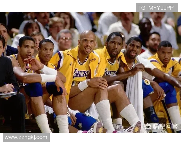 2014年NBA经典对决湖人队与凯尔特人队的激烈较量回顾 2014年NBA经典对决湖人队与凯尔特人队的激烈较量回顾